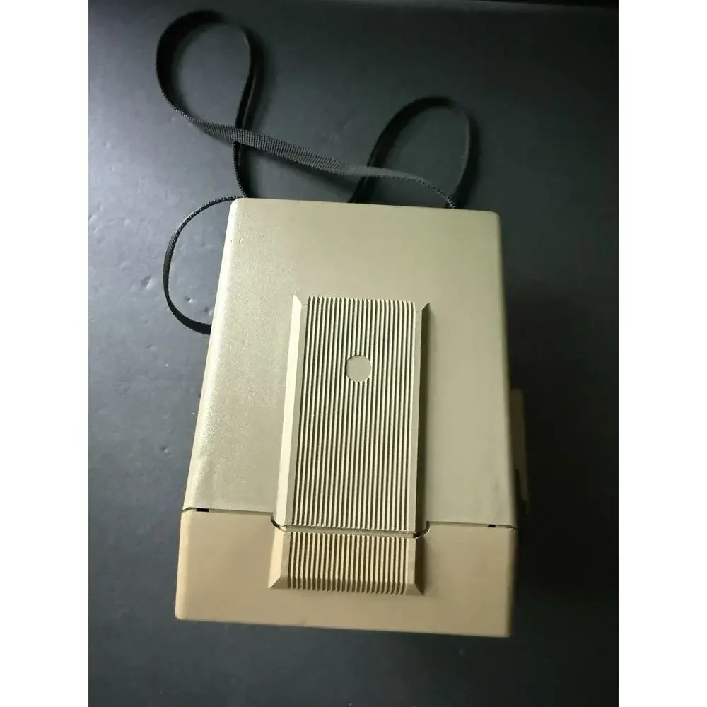 Vintage Polaroid 600 Land Camera Amigo 620 Tan Untested